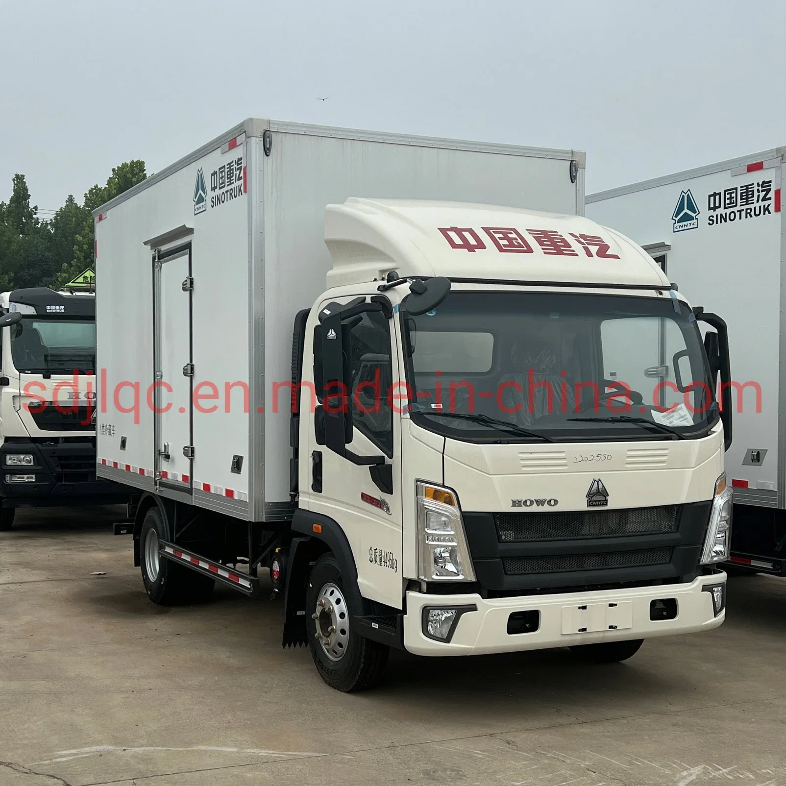 Низкая цена Новый Sinotruk HOWO Euro2 4X2 3-8т охлажденных погрузчика