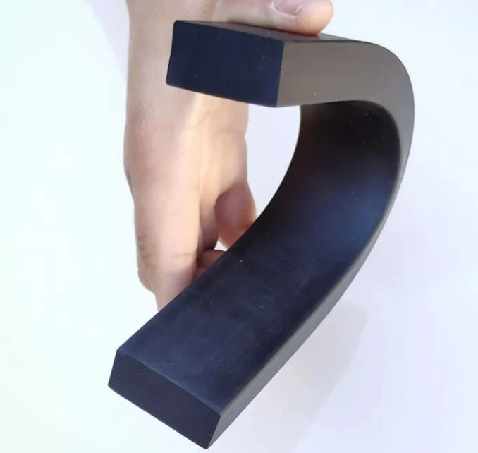 Solid Rubber Strip Customized Sealing Strip Oil Resistant Square Strip