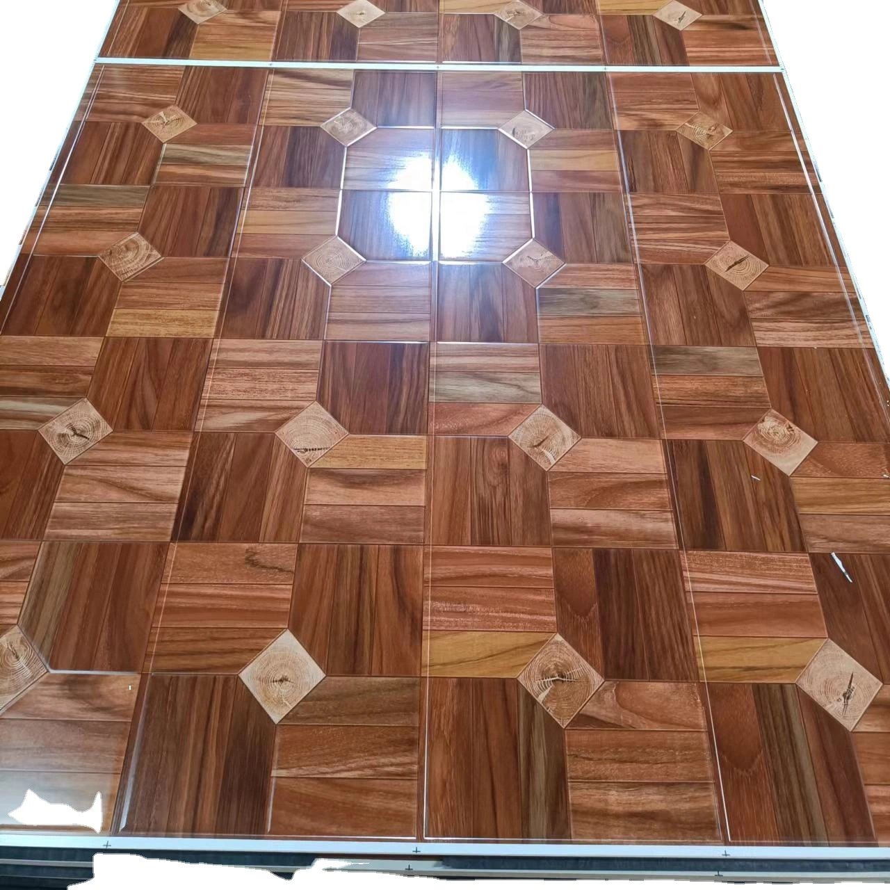 Hot Sales Queen piso laminado Importar piso laminado barato madeira Parquet Pavimentos