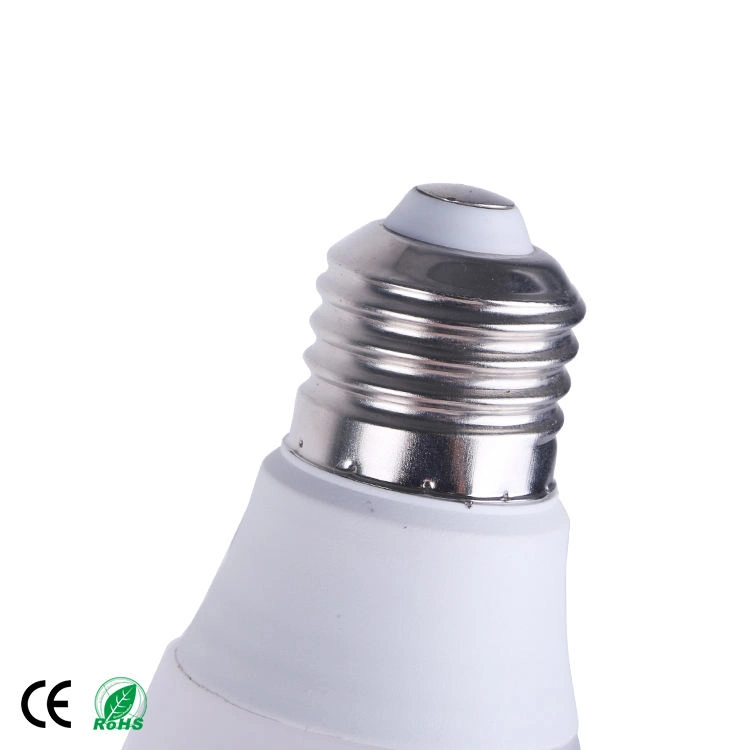 Hot Sale E27 3W 5W 7W 10W 12W 15W 18W 22W Ampoule de feu de carter de matières premières ampoule électrique Energy Saving Ampoule de LED de l'éclairage