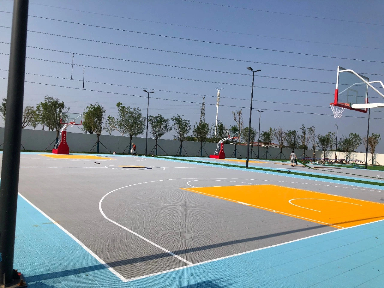 El estadio de Voleibol Indoor antideslizamiento pisos deportivos Pingpong PP deporte en el suelo