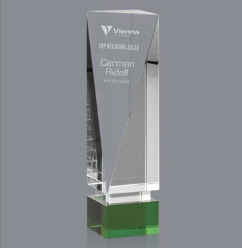 Premio a la serenidad de cristal con base verde