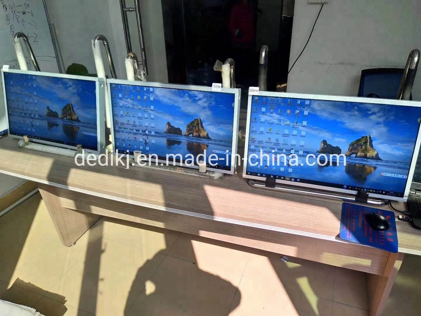 32inch 2000nits Hot Sell High Brightness LCD Screen Digital Signage