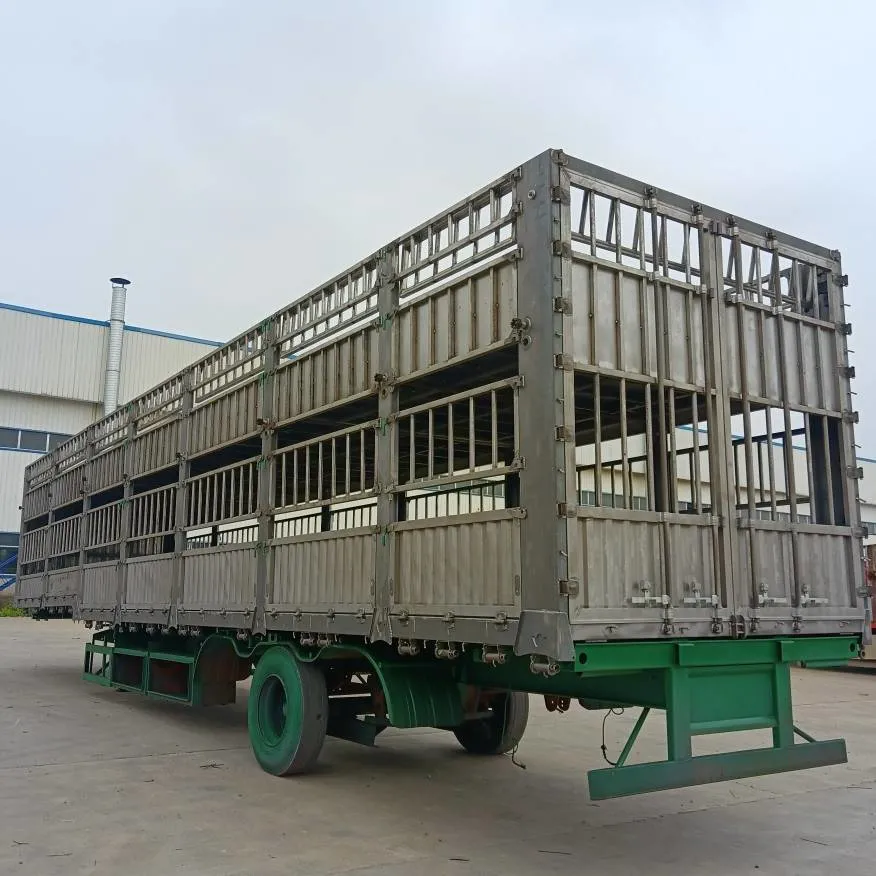 Drei Achsen Zaun Semi Trailer Pfahl Zaun Cargo Semi Trailer Sattelschlepper