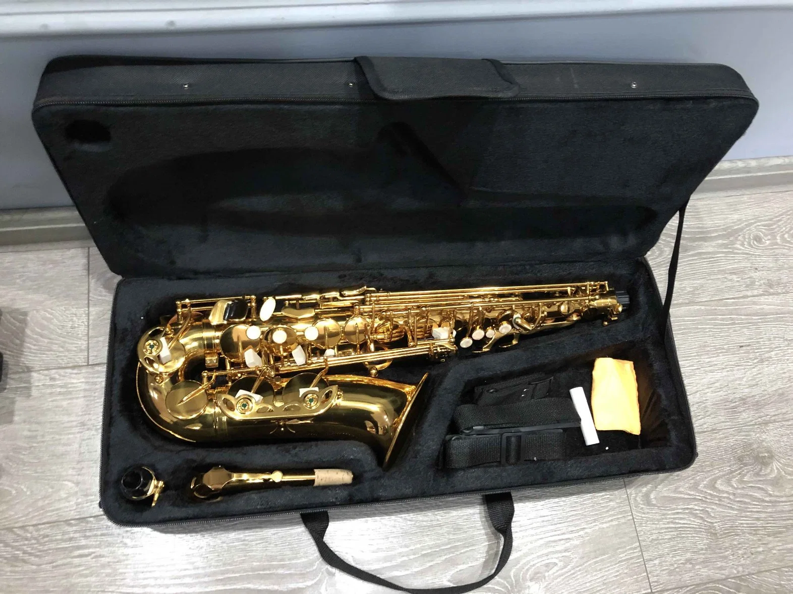 Bb Tenor Saxophone (ATS5506DC) Matt coffee Color