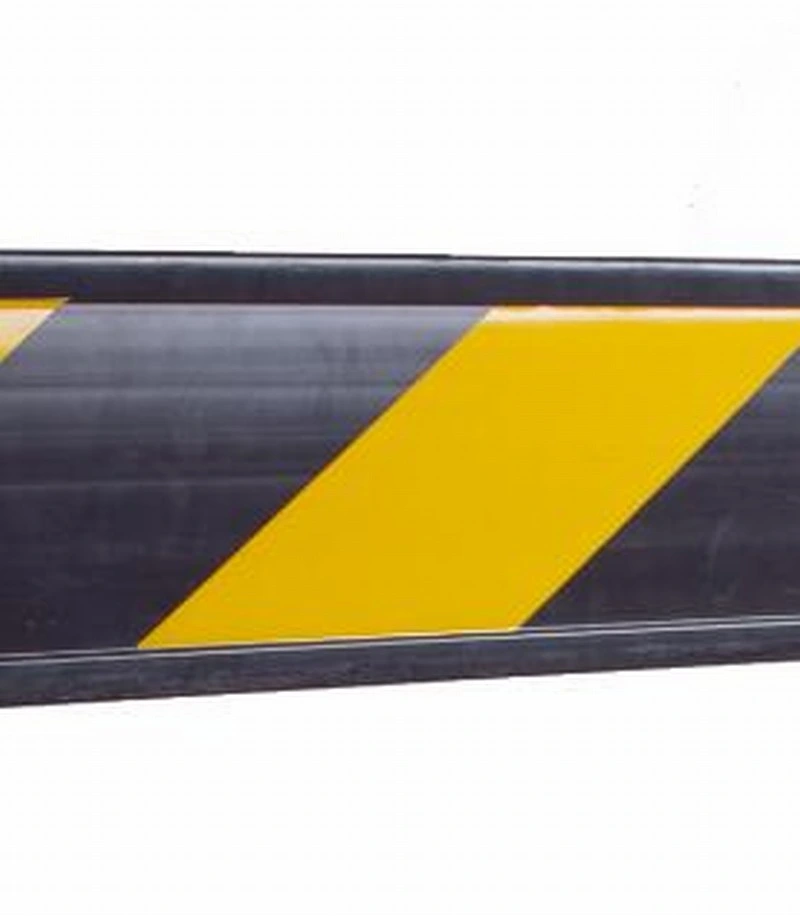 Yellow Plastic Board with Reflective Strips Traffic and Crowd Barricade PVC Barrier Board