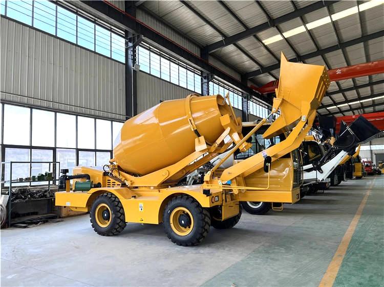 XCMG Official Manufacturer 2.6cubic 3cubic 4cubic Concrete Cement Mixer Machine Diesel Mini Small Self Loading Concrete Mixer Price for Sale