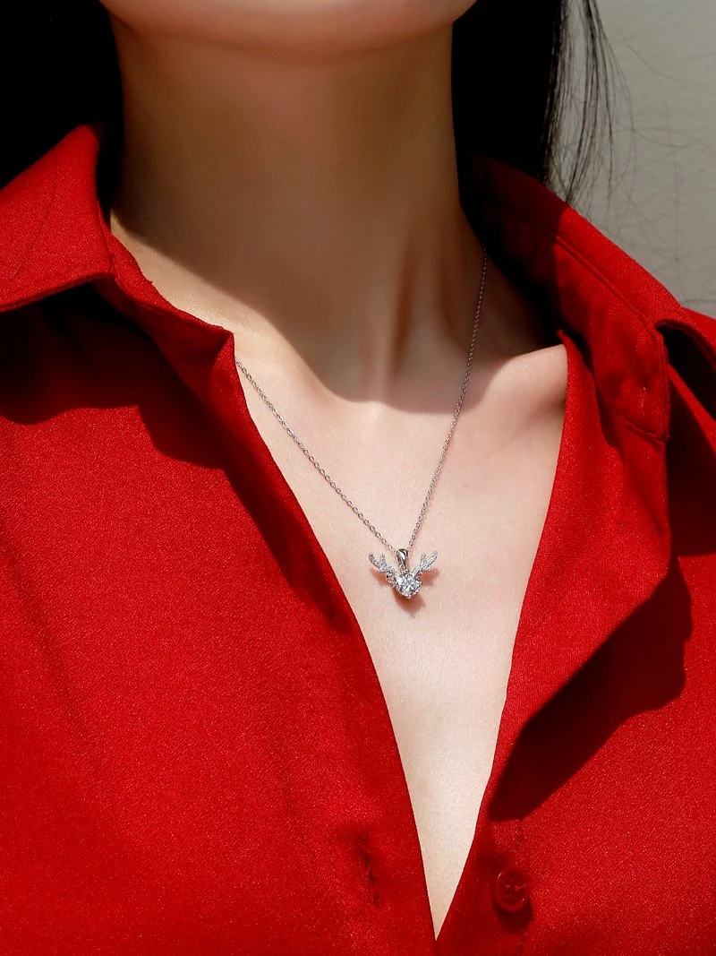 Antler Pendant Fashion women&prime;s Necklace moissanite Jewelry  Sterling Silver Accessories