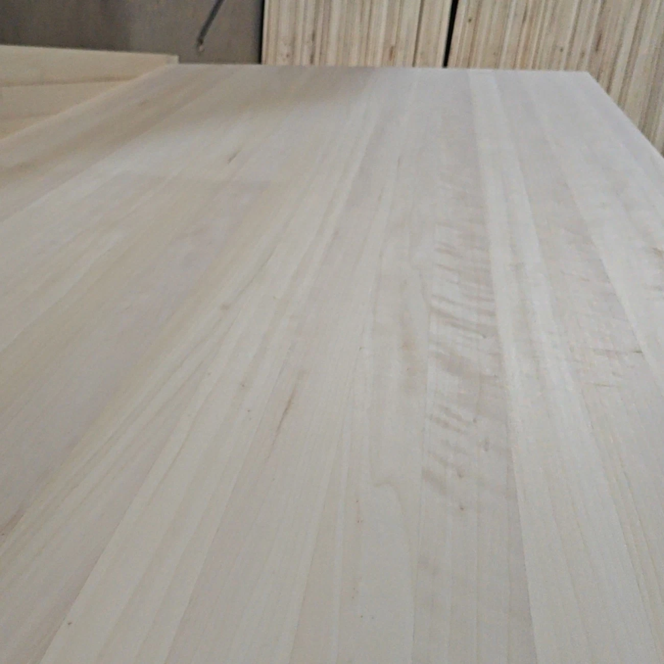 Provide Durable Yellow Poplar Edge Glued Wood for The Production of Various Crafts