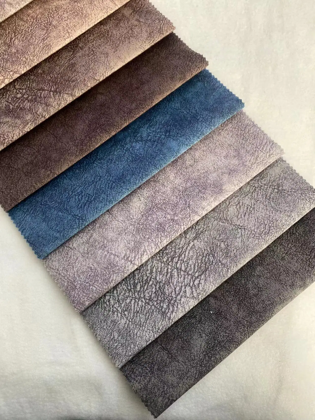 Skin Feeling Sofa Fabric for Furniture Polyester Velvet Fabric for Cushion/Chair/Home Textile