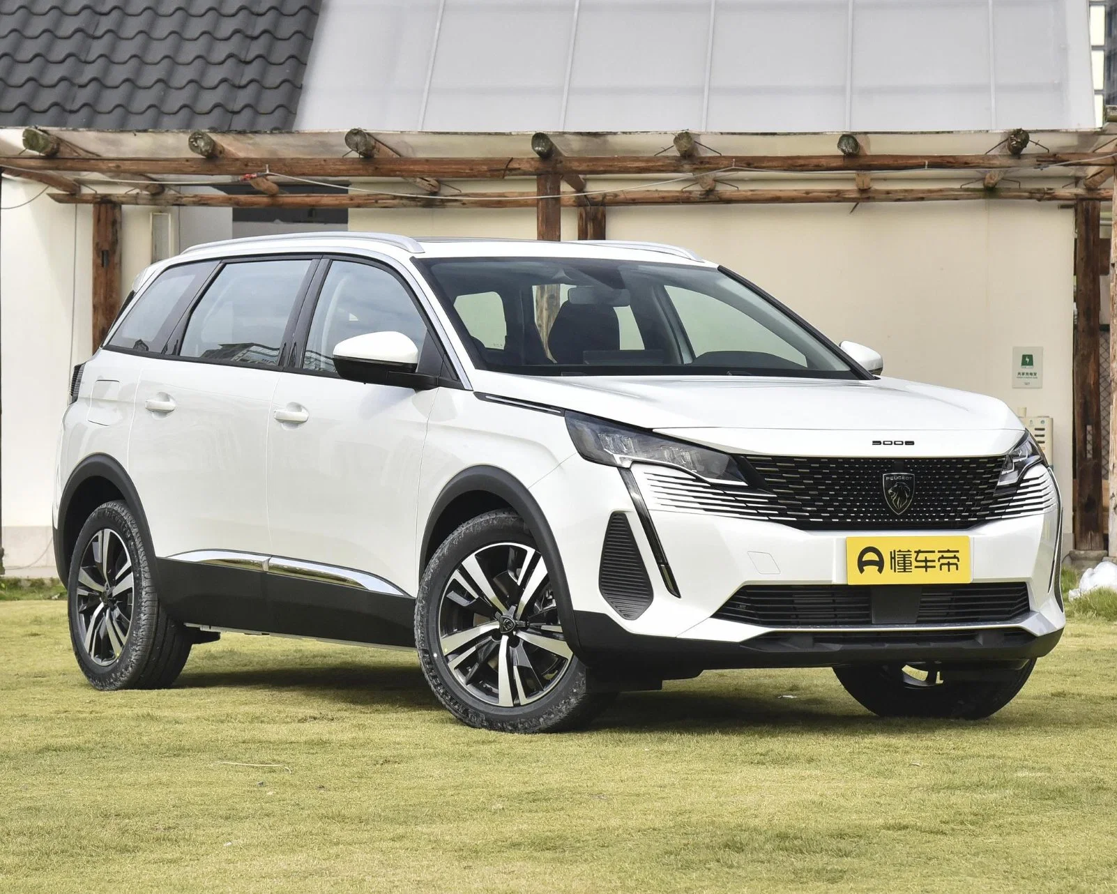 2023 Peugeot 5008 cylindrée 1800cc voitures d'occasion à vendre