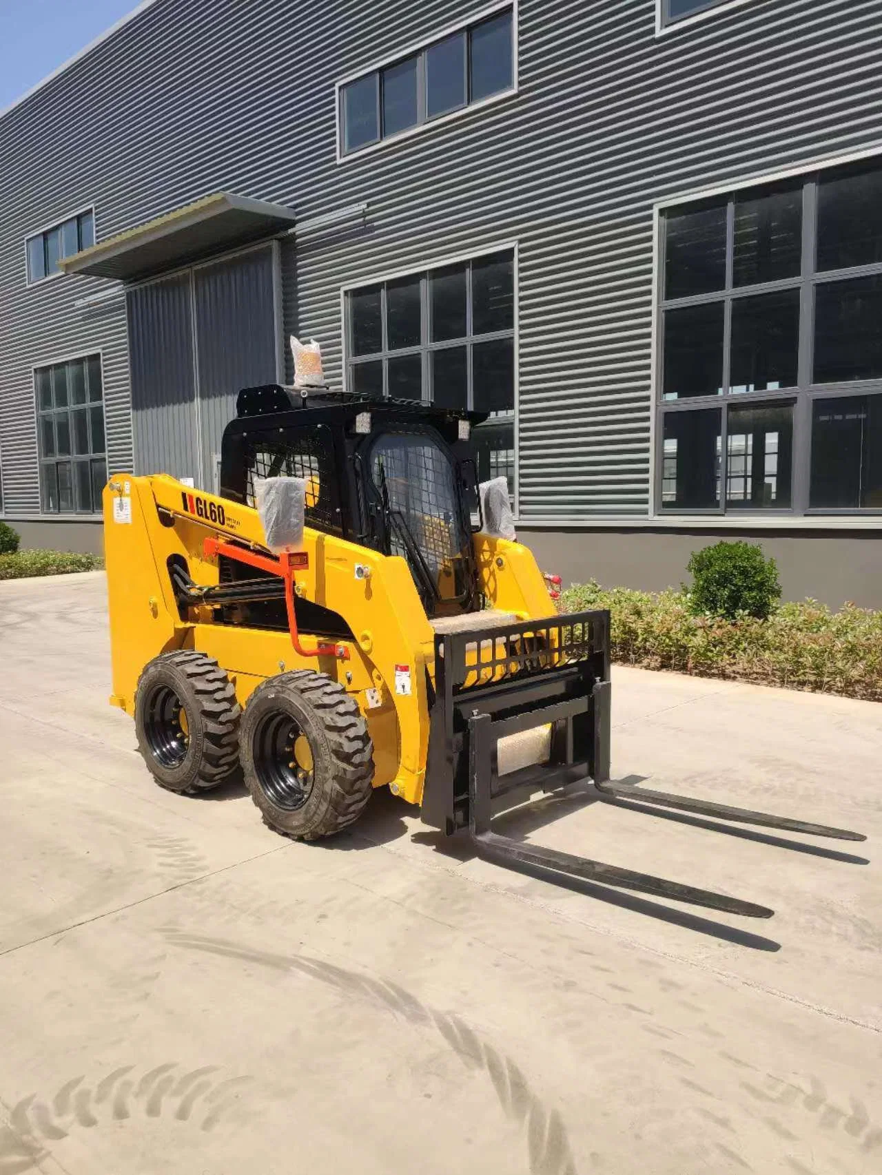 Work Weight 3000kg 3500kg Wheel Mini Skid Steer Loader