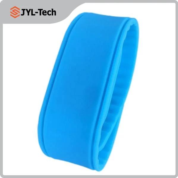 Waterproof RFID Bracelet 13.56MHz Customizable Silicone Wrist Bands