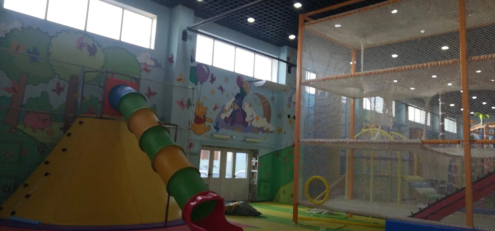 Expand The Indoor Playground Equipment Such as Climbing Nets and Climbing Rainbow Trees