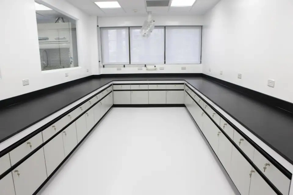 Microbiología alimentaria resistencia química y biológica Worktables Laboratorio Modular con patas niveladoras ajustables