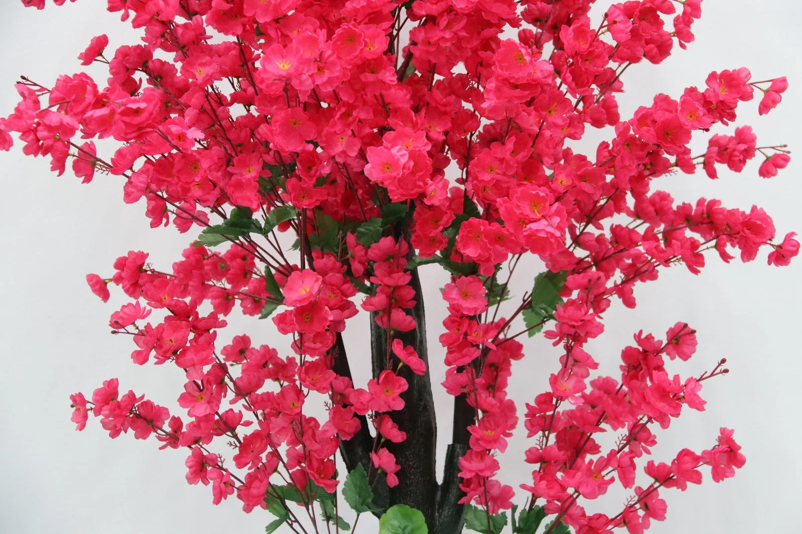 Exquisite Kowloon Big Peach Blossom Can Be Customized, Artificial and Decorative Plant Red Flower Tree