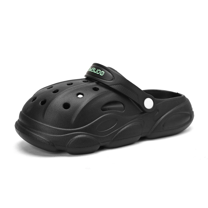 Nouvelle conception lumière confortable anti-patinage Les chaussures de plage Black EVA Clog de jardin