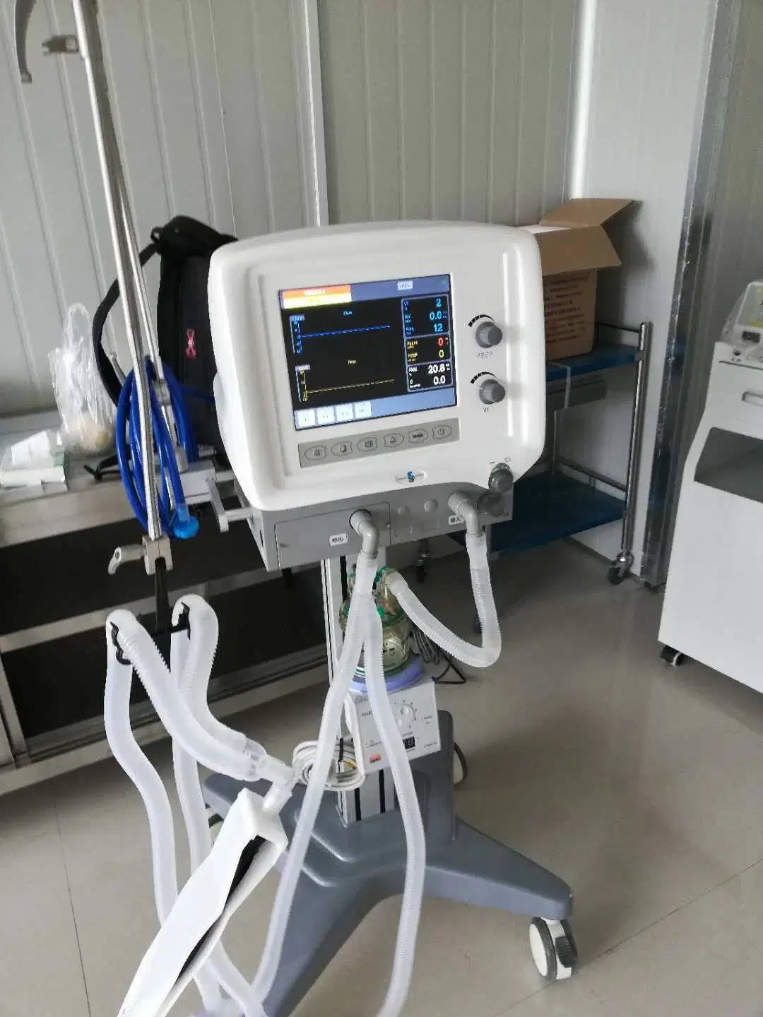 CE Proved Medical Ventilator Assisted Breathing Equipment S1600