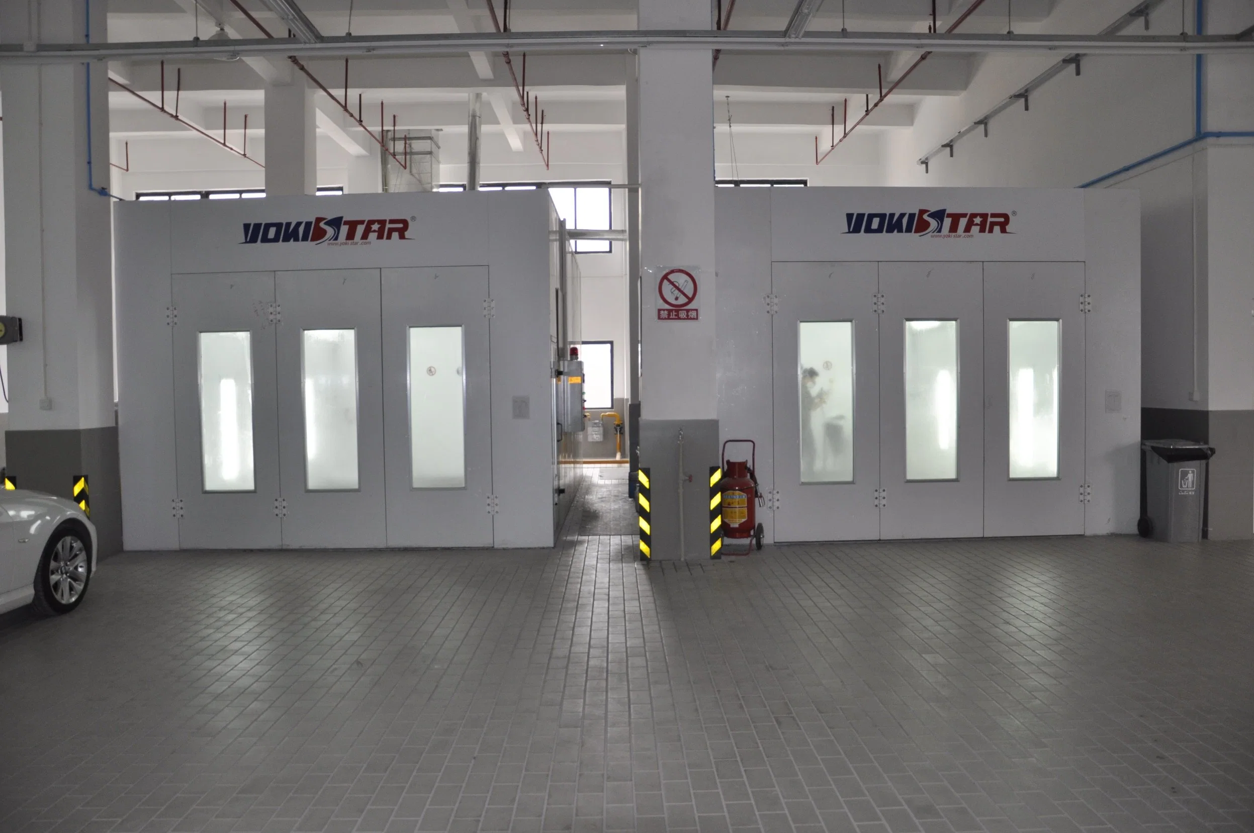 2 Years Warranty Spray Booth Industrial Paint Booth Manufacturer