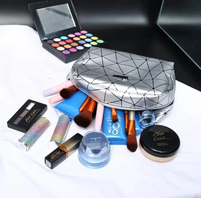 Daily Fashion Portable Polyester Travel Kit Cosmetic Makeup Bag for Women