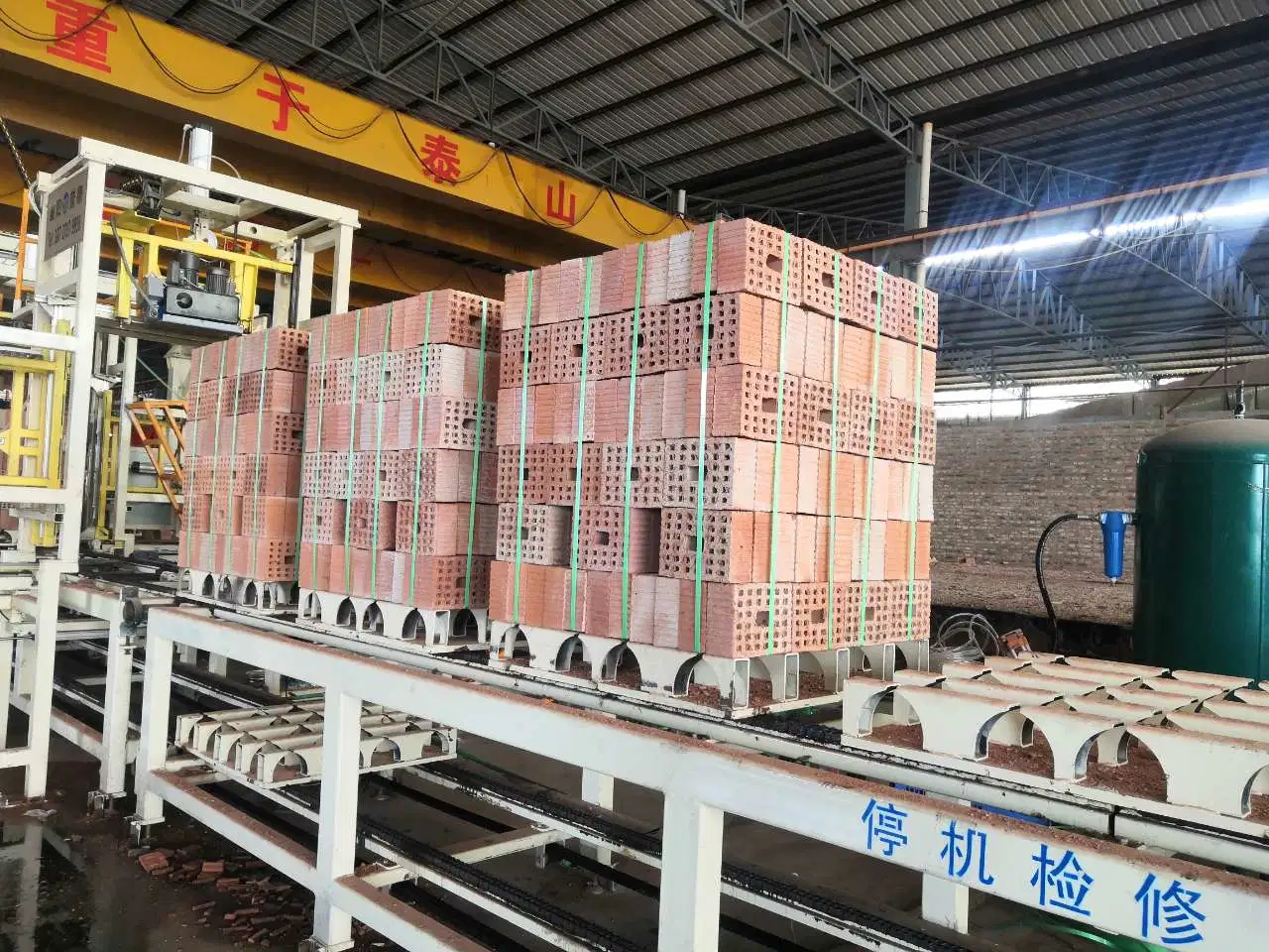 2023 New Design Full Automatic Clay Red Bricks Making and Packaging Plant