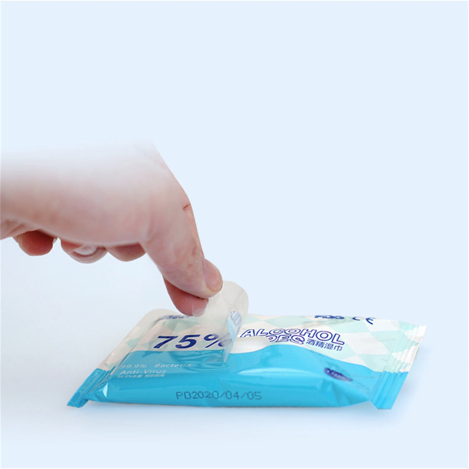 China Manufacturer Custom Logo Sterilization 75% Alcohol Wet Wipes Medical and Family Adult Baby Cleaning Wet Wipe