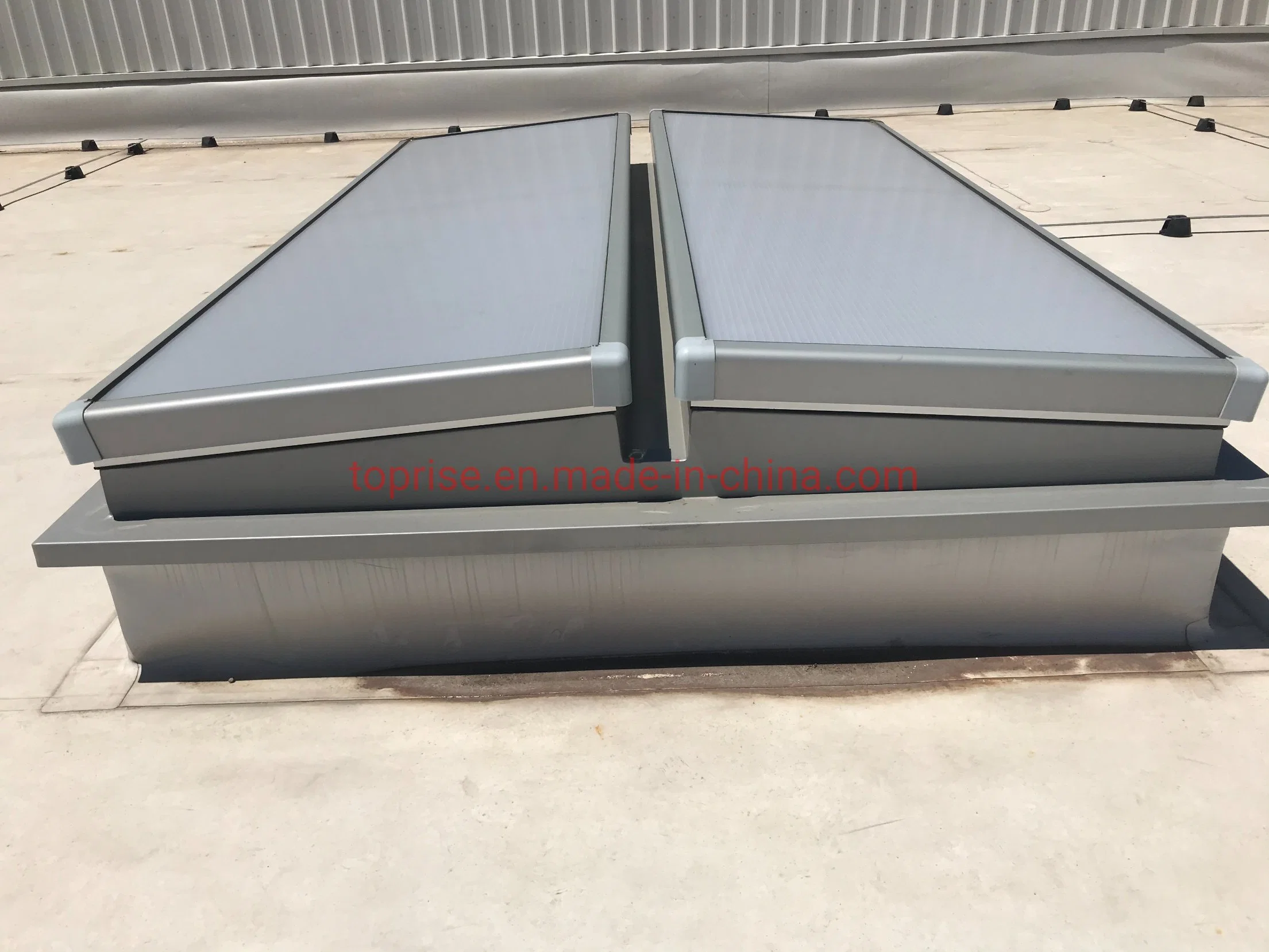 Toprise Natural Roof Window Natural Smoke and Heat Exhaust Ventilation System