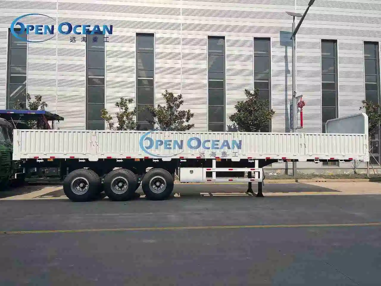 Triaxles Container Pan Trailer 30 Tons 40 Tons Payload Pan Trailer for Sale