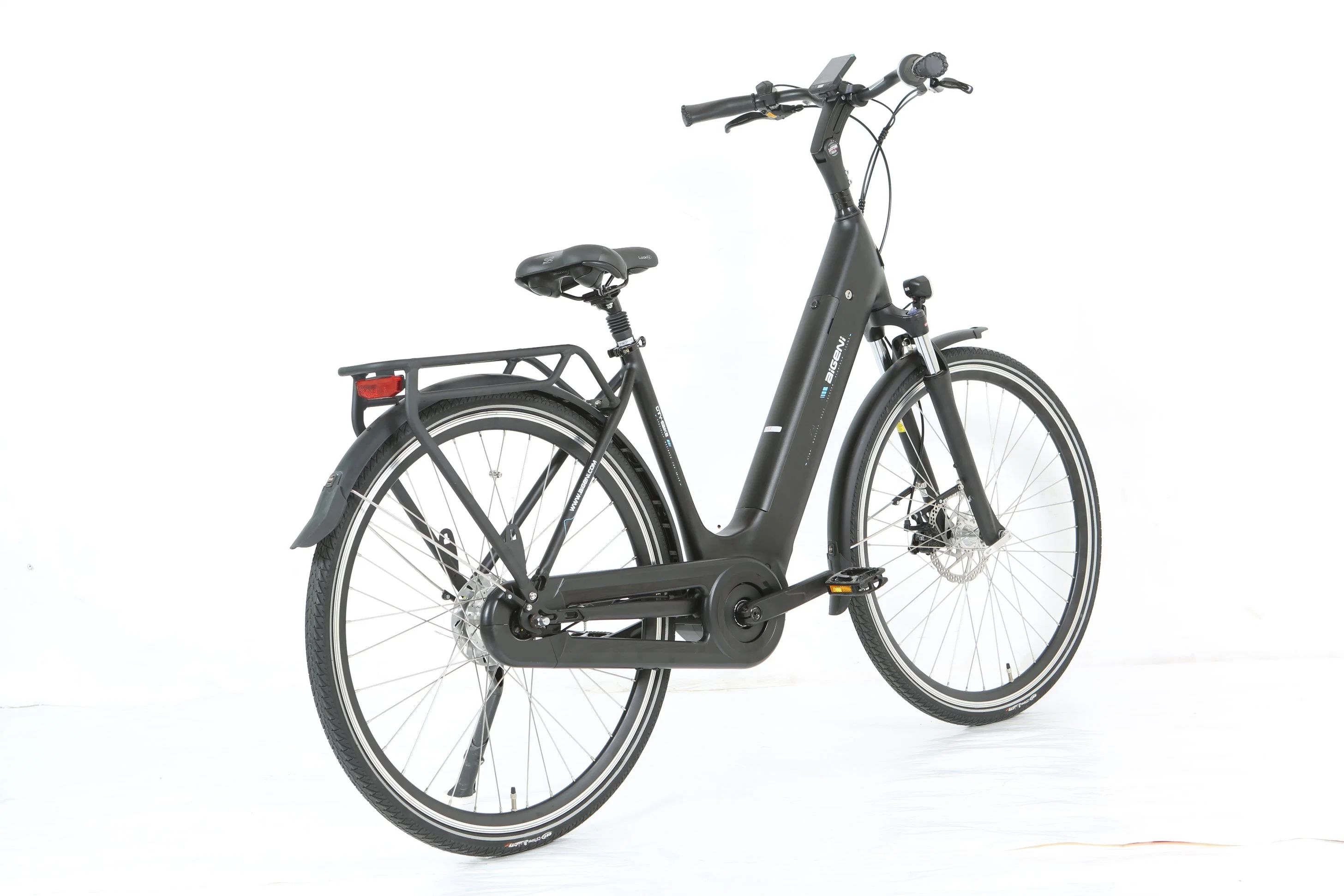 28 Inch Black Electric Bicycle 250W City Bicycle