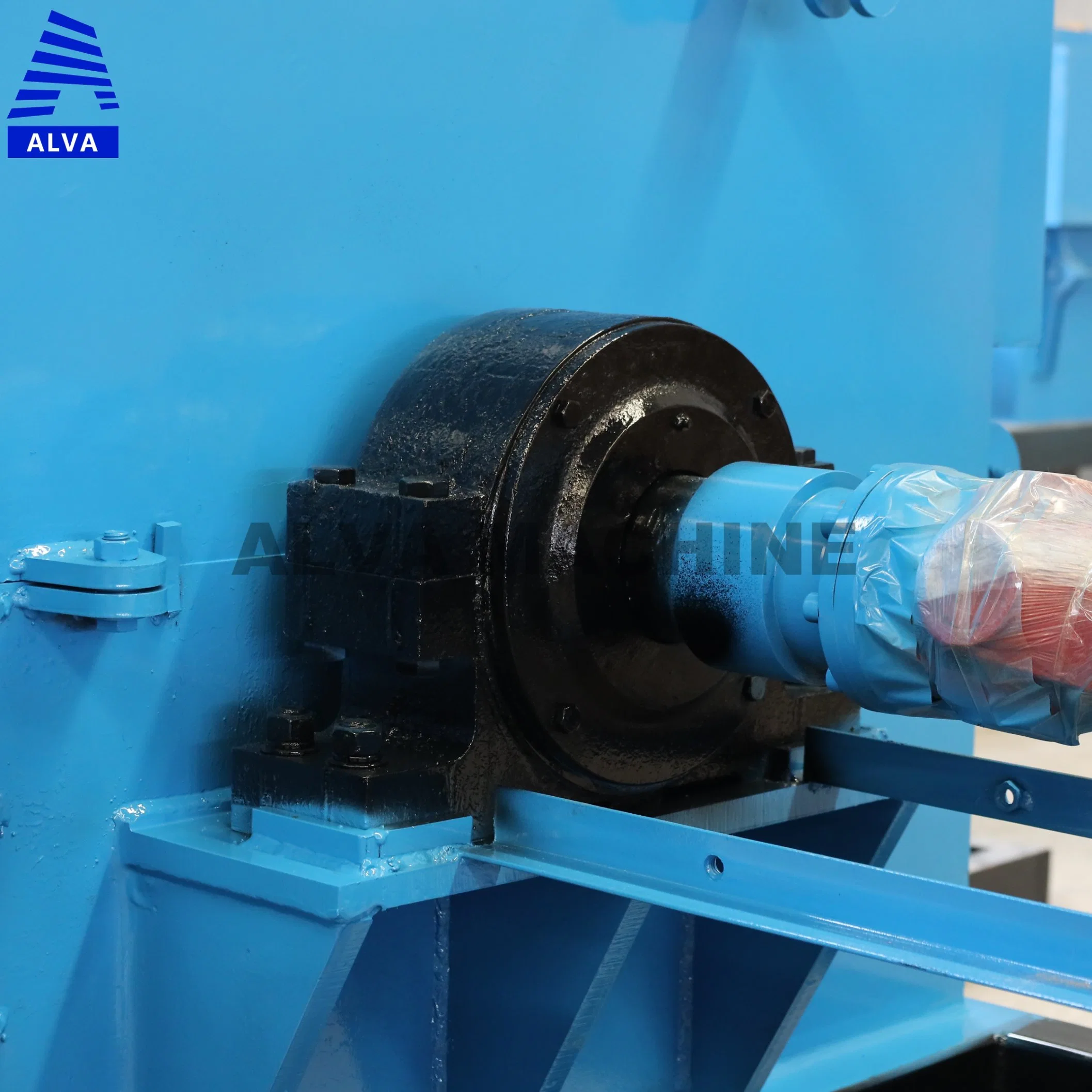 China Alva Machine Plastic Crusher/Plastic Machine Factory Price Plastic Crusher PVC PP PE Shredding Machine Plastic Waste Recycling Equipment for Sale