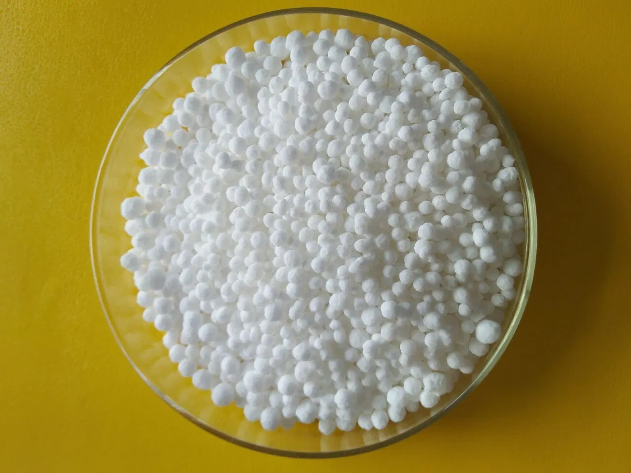 Manfufacture price and good quality fertilizer Urea N 46% granular and powder