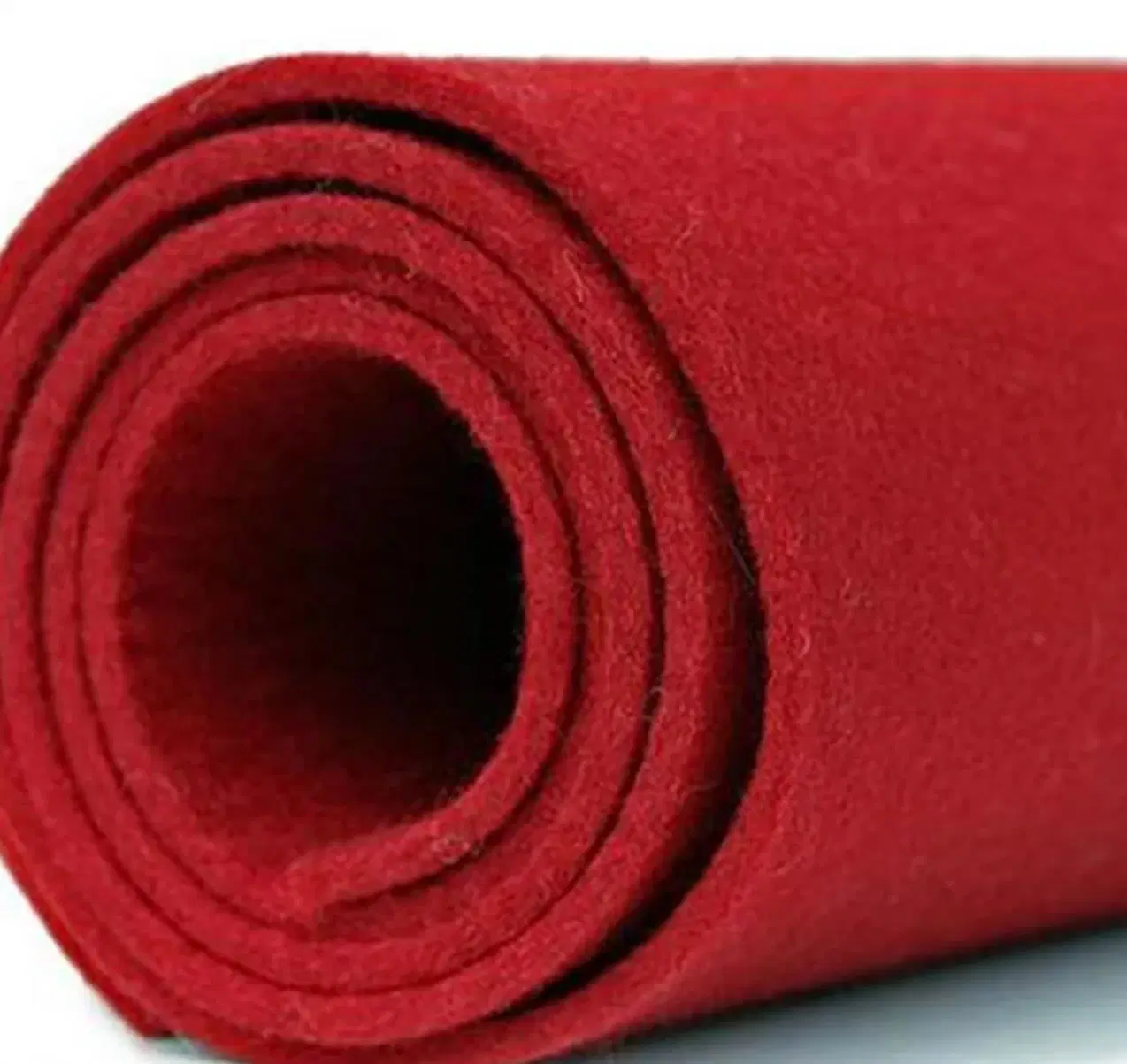 Chine Manufactory non tissé tissu aiguille poinçon 100% polyester coloré matériau