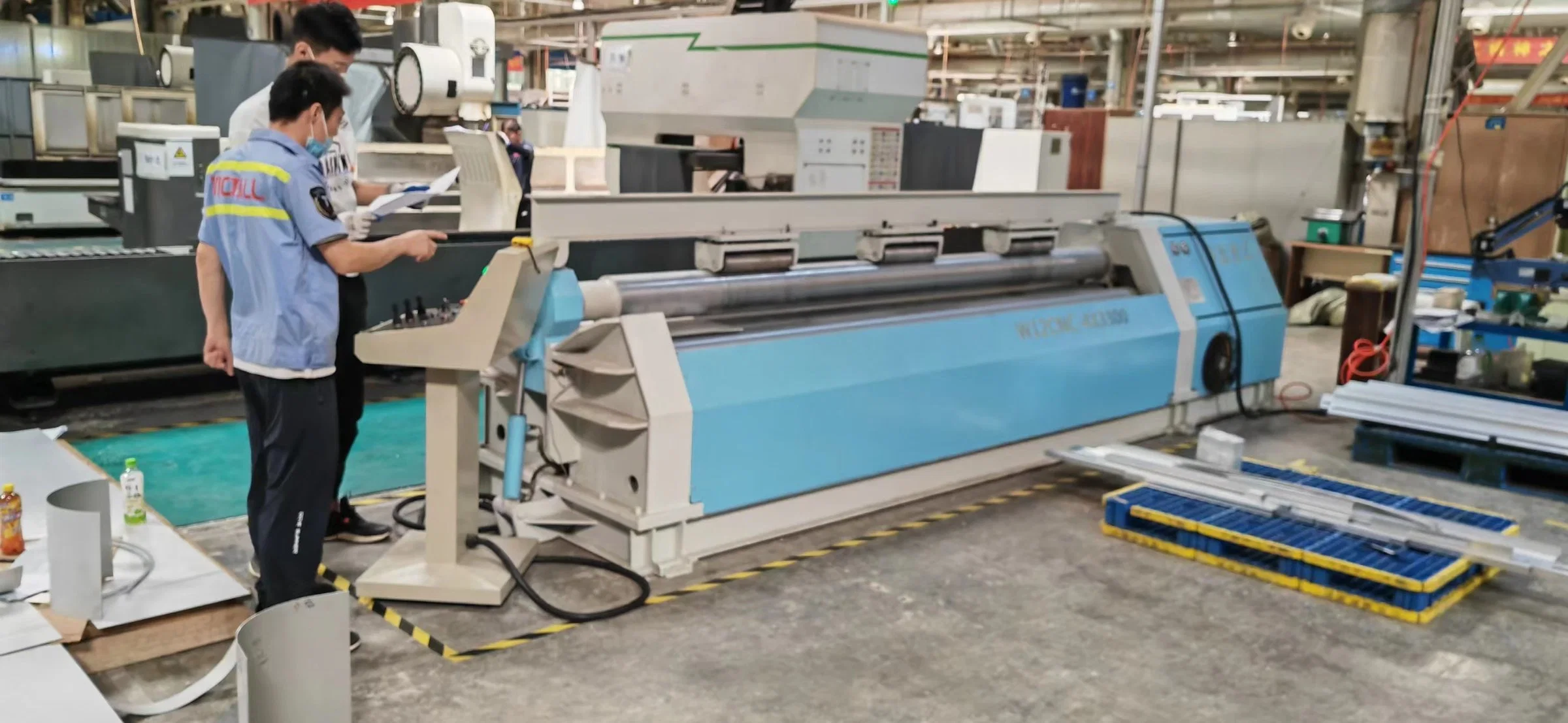 4 Roll CNC Sheet Rolling Machine, Plate Bender Machine, Metal Tube Roller Machine Price