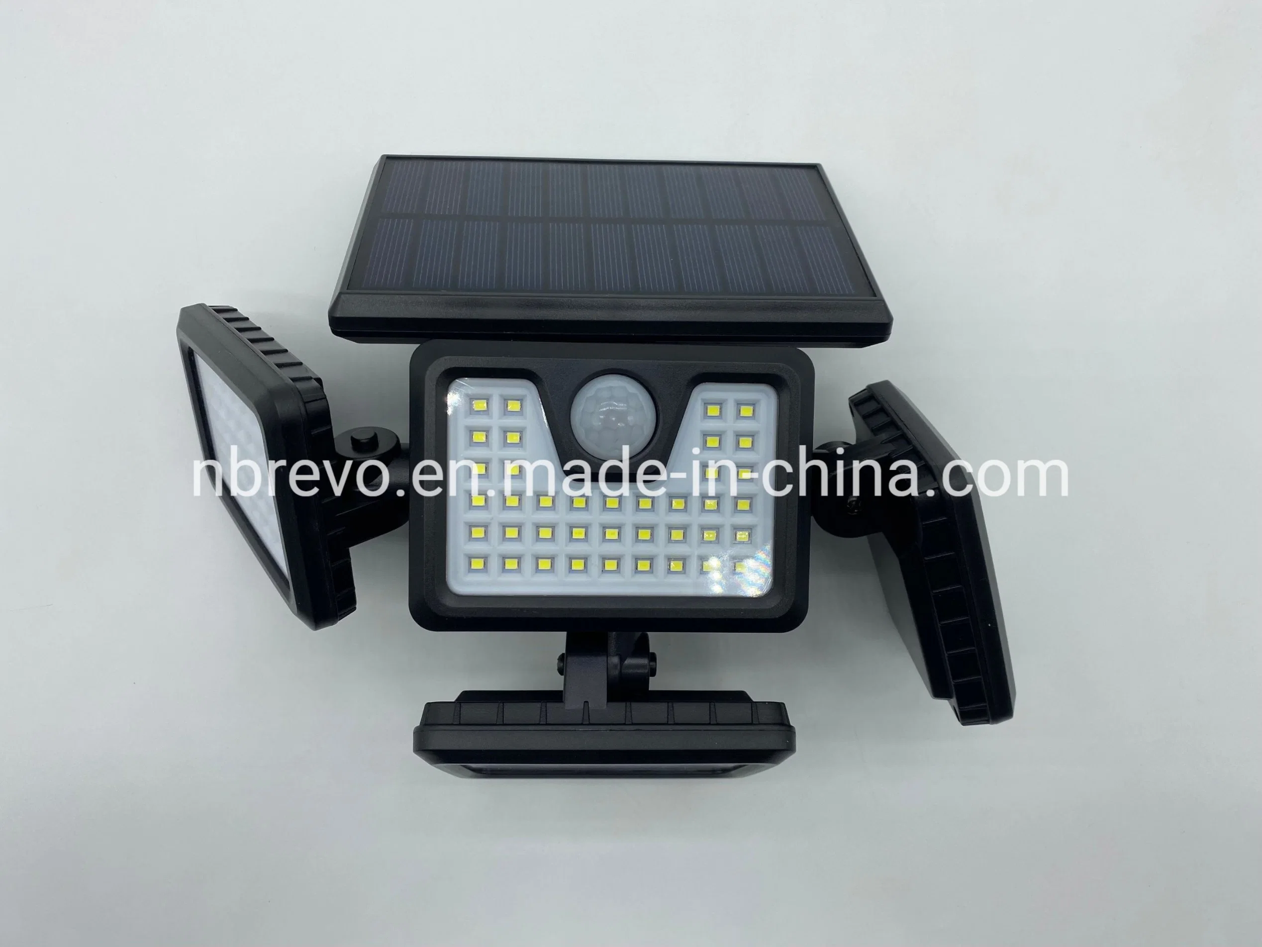 High Lumen 4 Head Waterproof Solar Garden Outdoor Lamp for Home Property Public Wall