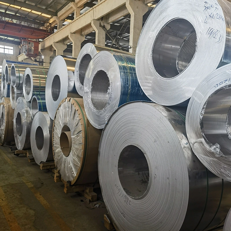 Se utiliza en la chapa metálica de la nave 5052 tira de aleación de aluminio Metal Roll aluminio bobina caliente Venta en el mercado de Europa