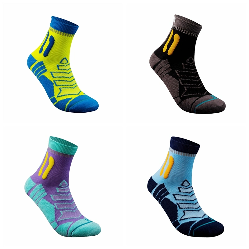 High quality/High cost performance Anti-Bacterial Men Sports Socks Adult Running Socks