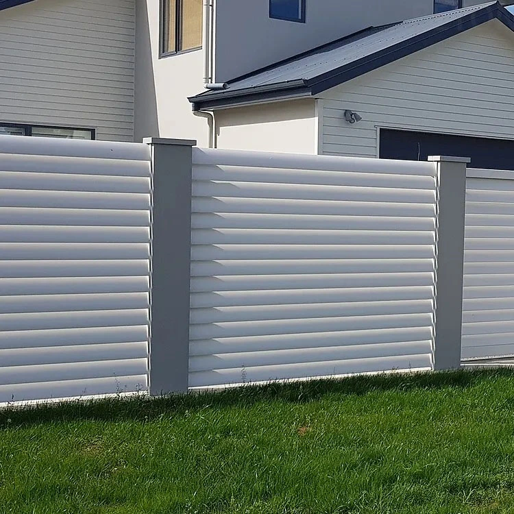 Mejorar la seguridad de su hogar y estilo moderno con una puerta de entrada de metal