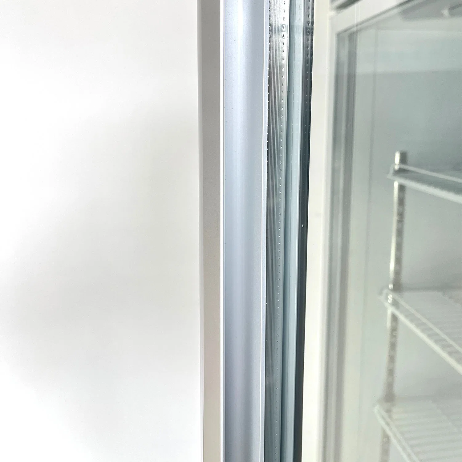Frigorífico de apresentação vertical com logótipo personalizado para refrigerador de bebidas comercial Congelador