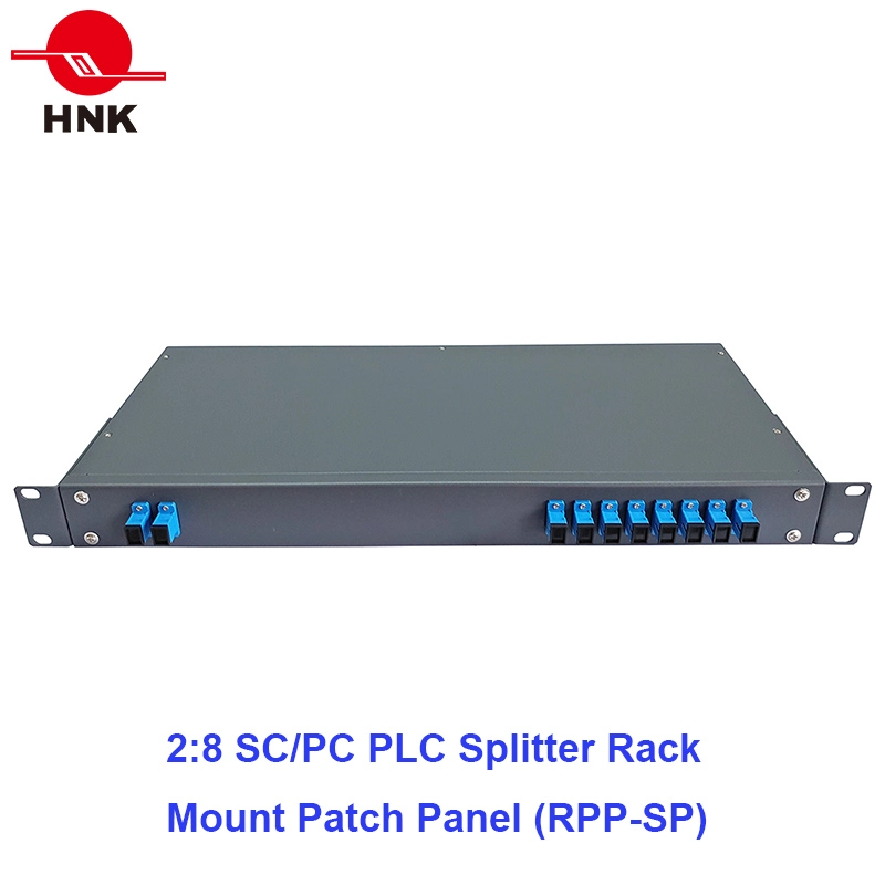 2: 8 Panneau de brassage à répartiteur PLC pour fibre optique monté en rack