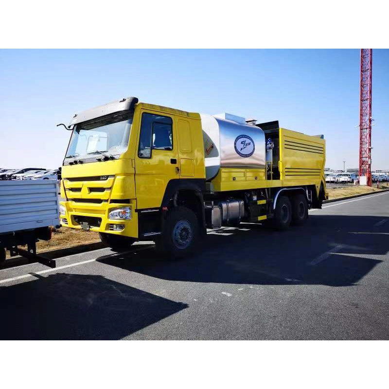 HOWO 6X4 Bitumen Sprayer Asphalt Distribution Truck for Sale