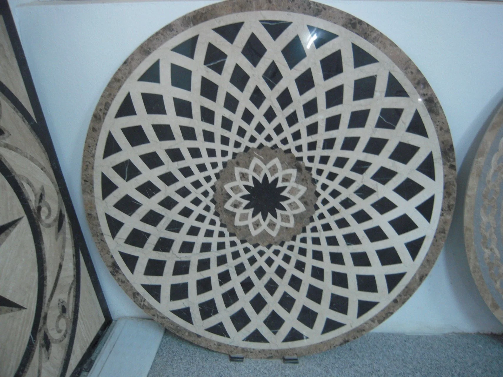 Classic Marble Patterns Waterjet Medallion Floor Tiles Natural Stone Factory Direct Sale