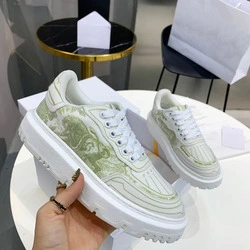 Casual Low Top Sneakers Tiger Embroidery Outdoor Running Shoes