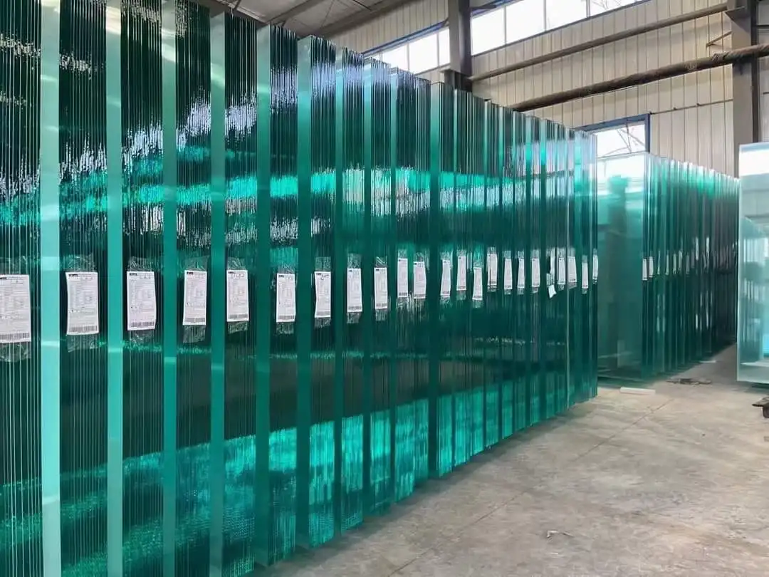 High quality/High cost performance  3mm 4mm 5mm 6mm 10mm 12mm 15mm 19mm Thick Clear Low Iron Float Glass Big Size