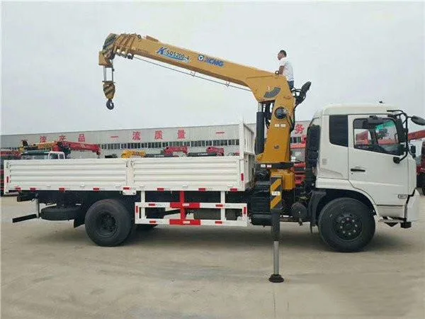 Dongfeng Kr Cummins Engine 6ton Boom Truck for Sales