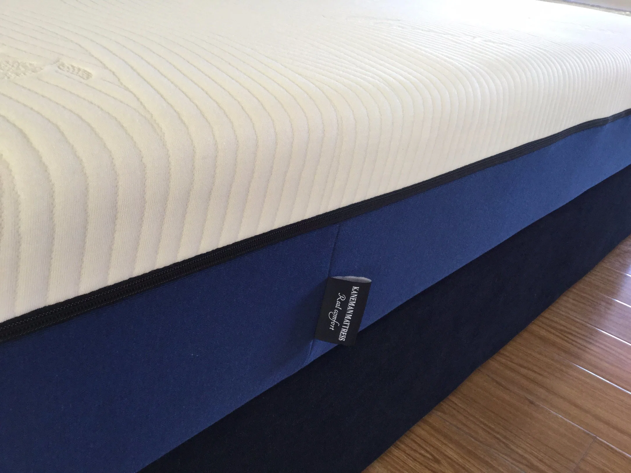 Bedroom Good Sleeping Rolled in Box Latex Memory Foam Mattress