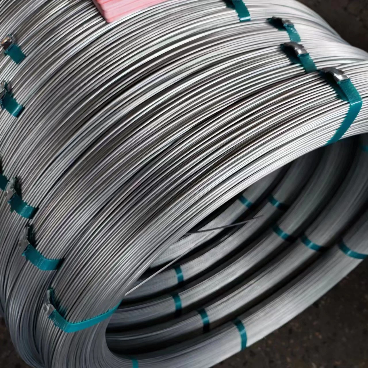 SAE 1045 2.2*2.7mm 2.4*3.0mm Hot DIP Galvanized Oval Shaped Steel Wire