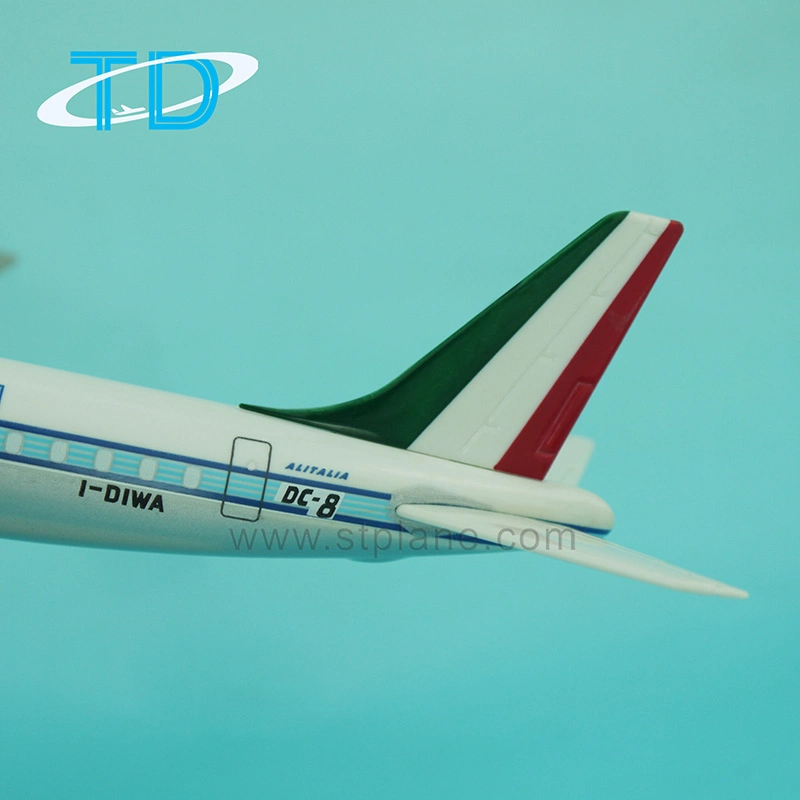 1: 200 23cm Alitalia DC-8-43 Plane Model Innovative Corporate Gifts