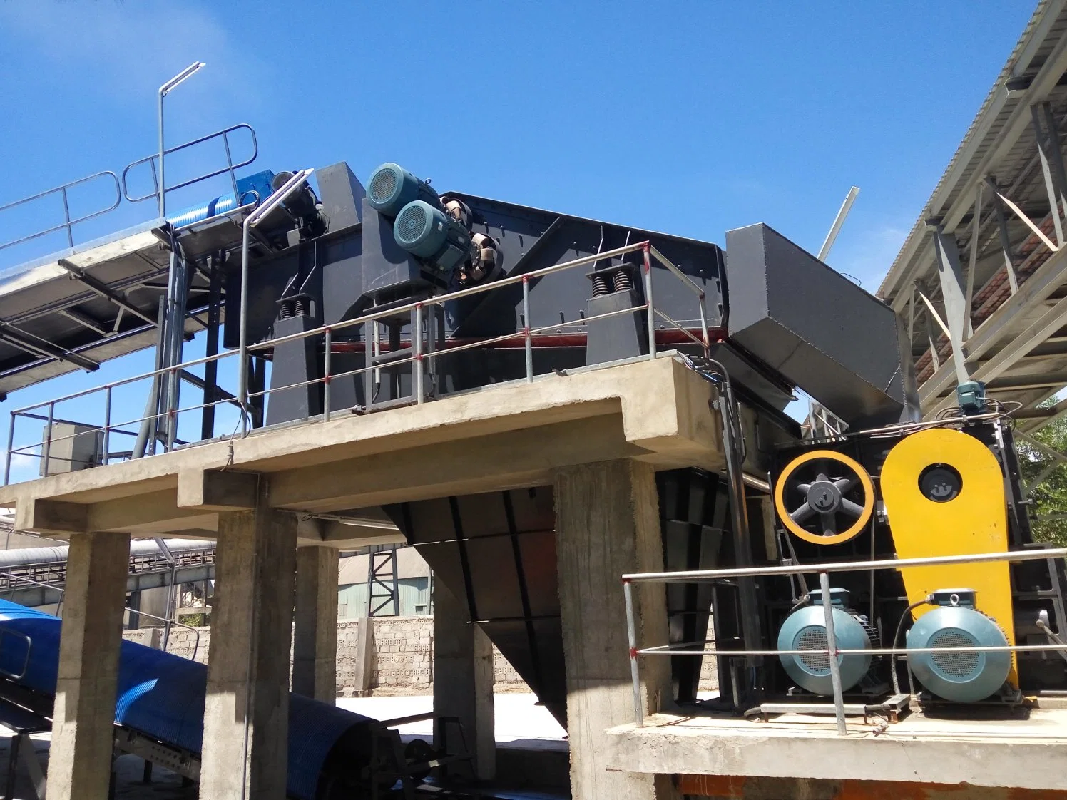 Sinter Crushing Equipment Four Tooth Roller Crusher