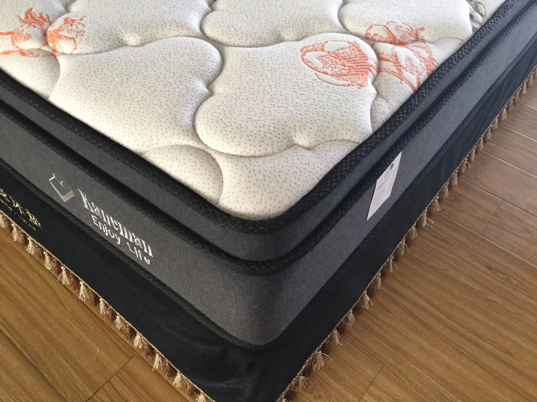 Luxury Roll up Latex Foam Spring Coil Mattress in Box