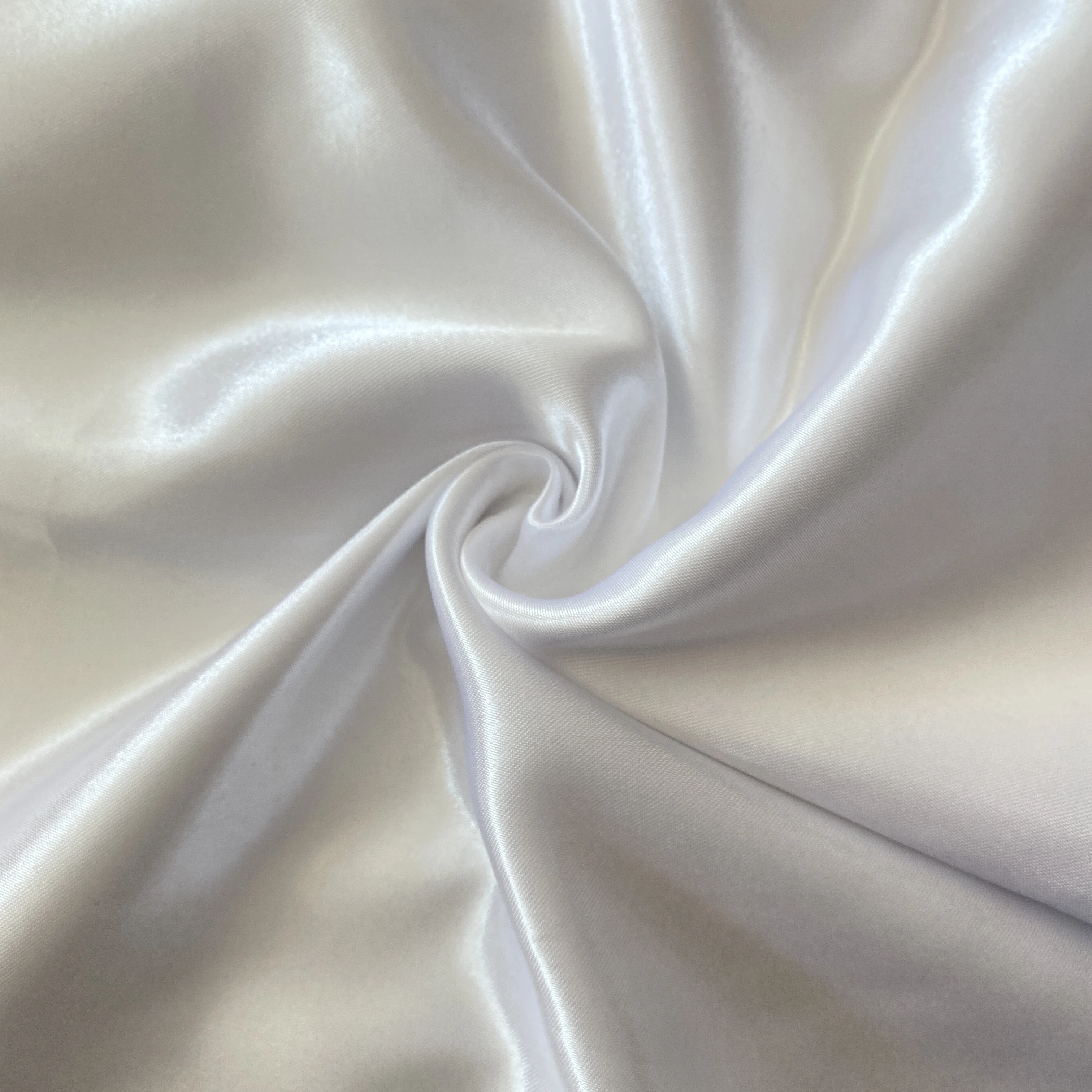 Fabrik Verkauf 100% Polyester 105gsm Solid Color Blackout Thick Satin Bettlaken